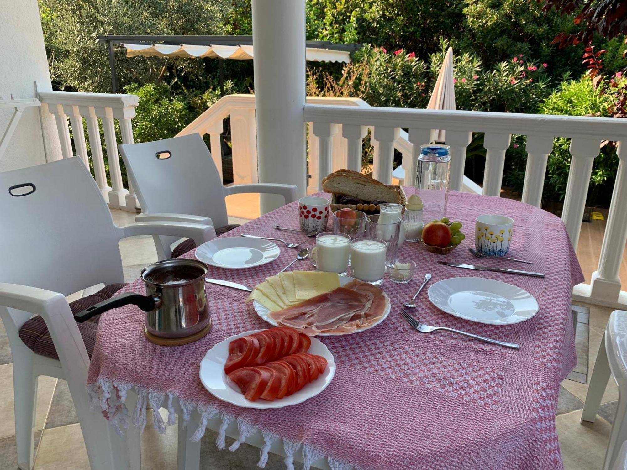 Axenia Hotel Utjeha Dış mekan fotoğraf
