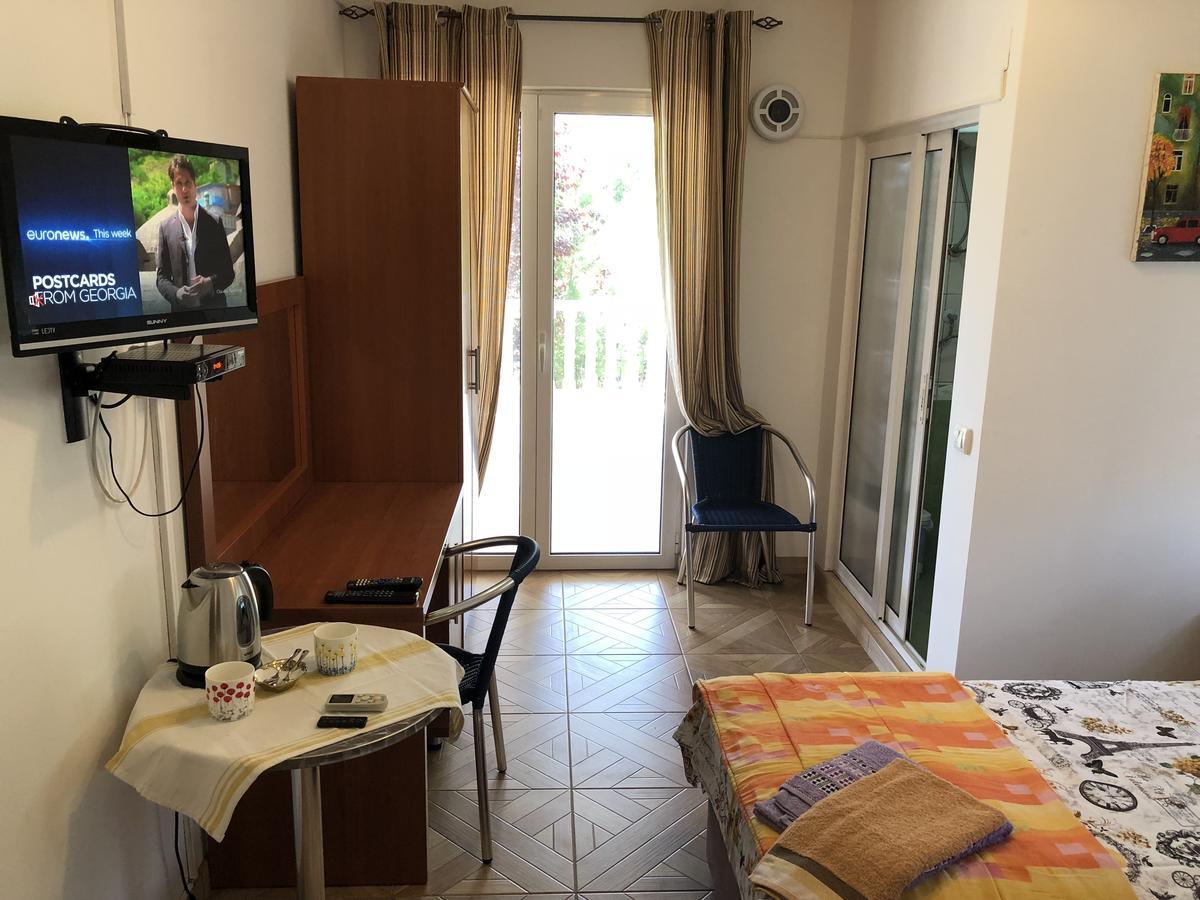 Axenia Hotel Utjeha Dış mekan fotoğraf