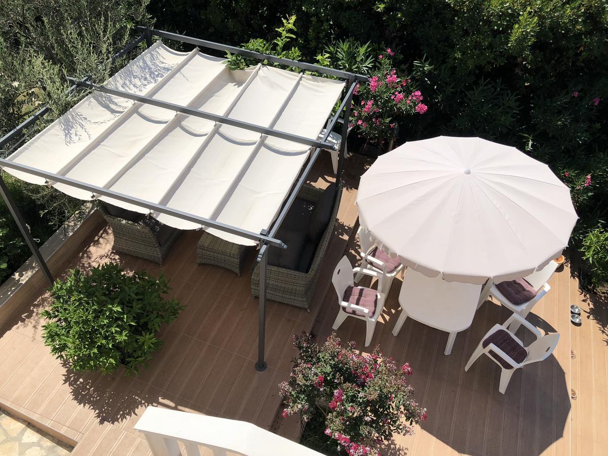 Axenia Hotel Utjeha Dış mekan fotoğraf