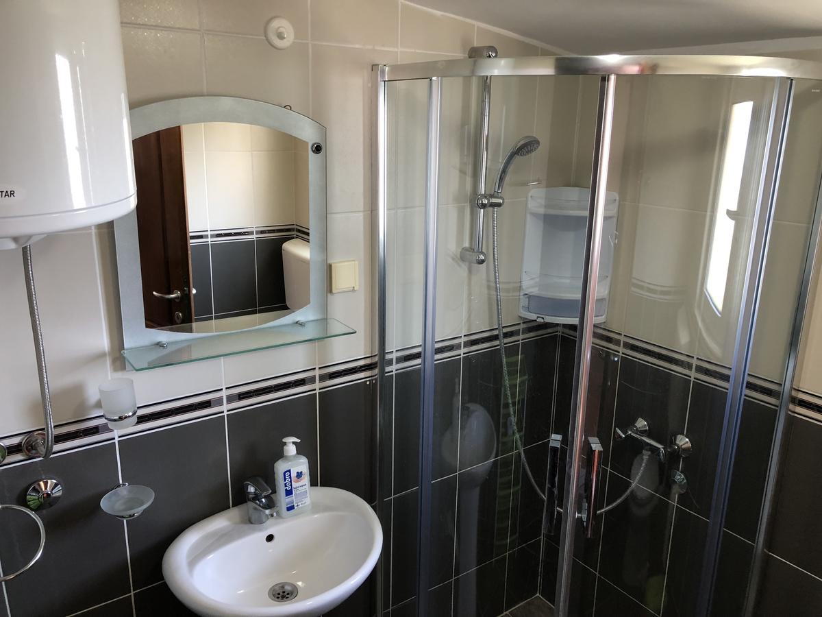 Axenia Hotel Utjeha Dış mekan fotoğraf
